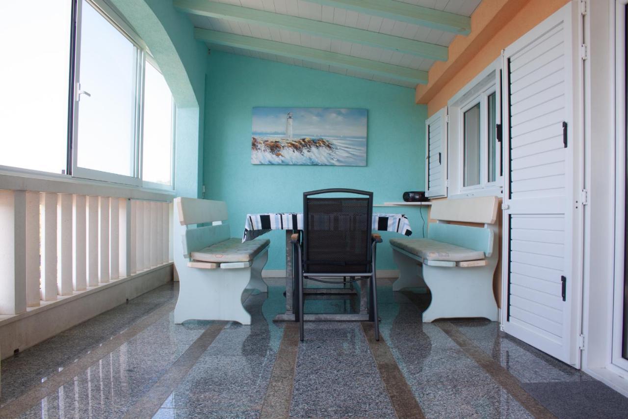 Marcel Apartment Mit Meerblick تروغير المظهر الخارجي الصورة